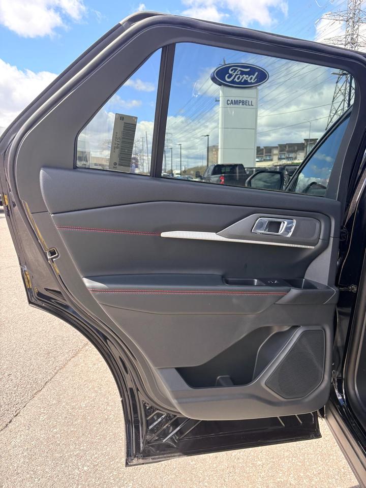 2026 Ford Explorer ST-Line 4dr 4x4 Photo