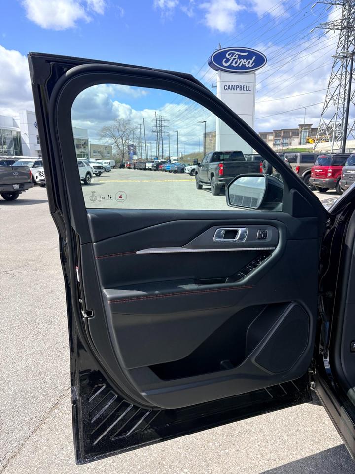 2026 Ford Explorer ST-Line 4dr 4x4 Photo