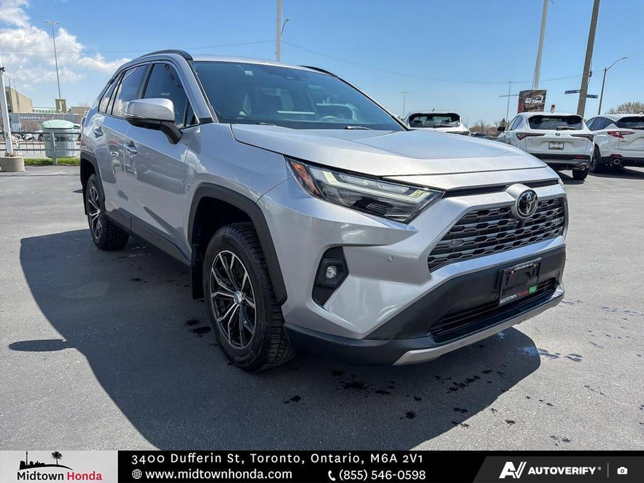 2024 Toyota RAV4 AWD   LESS THAN 15,000 KM   NO ACCIDENTS   ONE OWN Photo