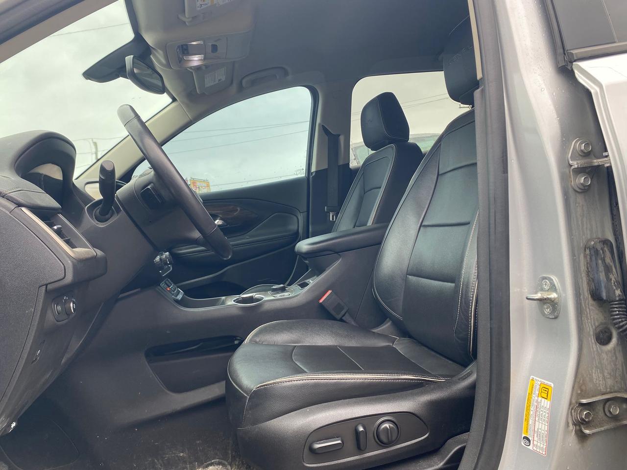 2019 GMC Terrain Denali ~Nav ~Heated/Cooled Leather ~Carplay ~BOSE Photo