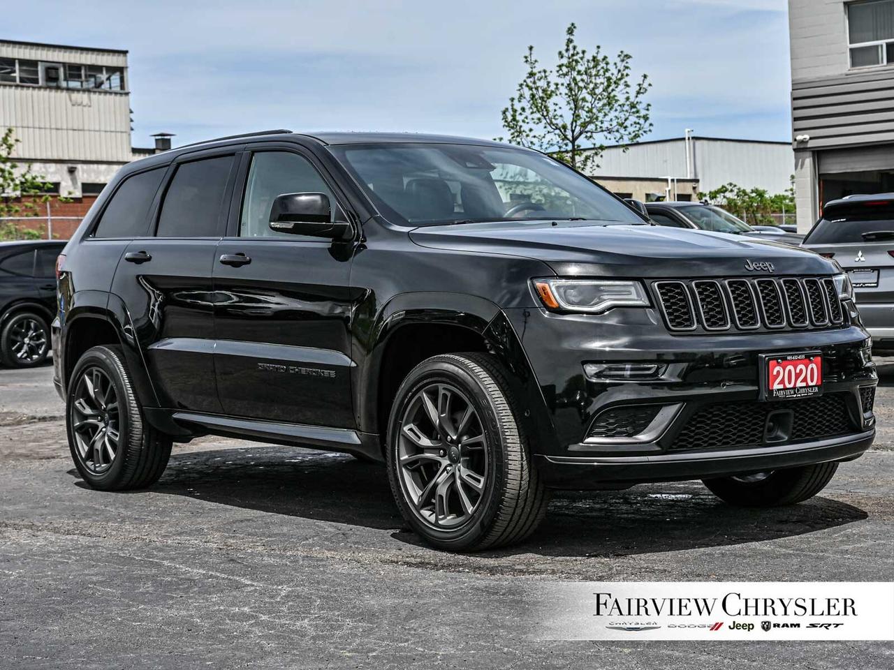 2020 Jeep Grand Cherokee Overland PANO ROOF   LEATHER   BLIND SPOT   HARMAN Photo
