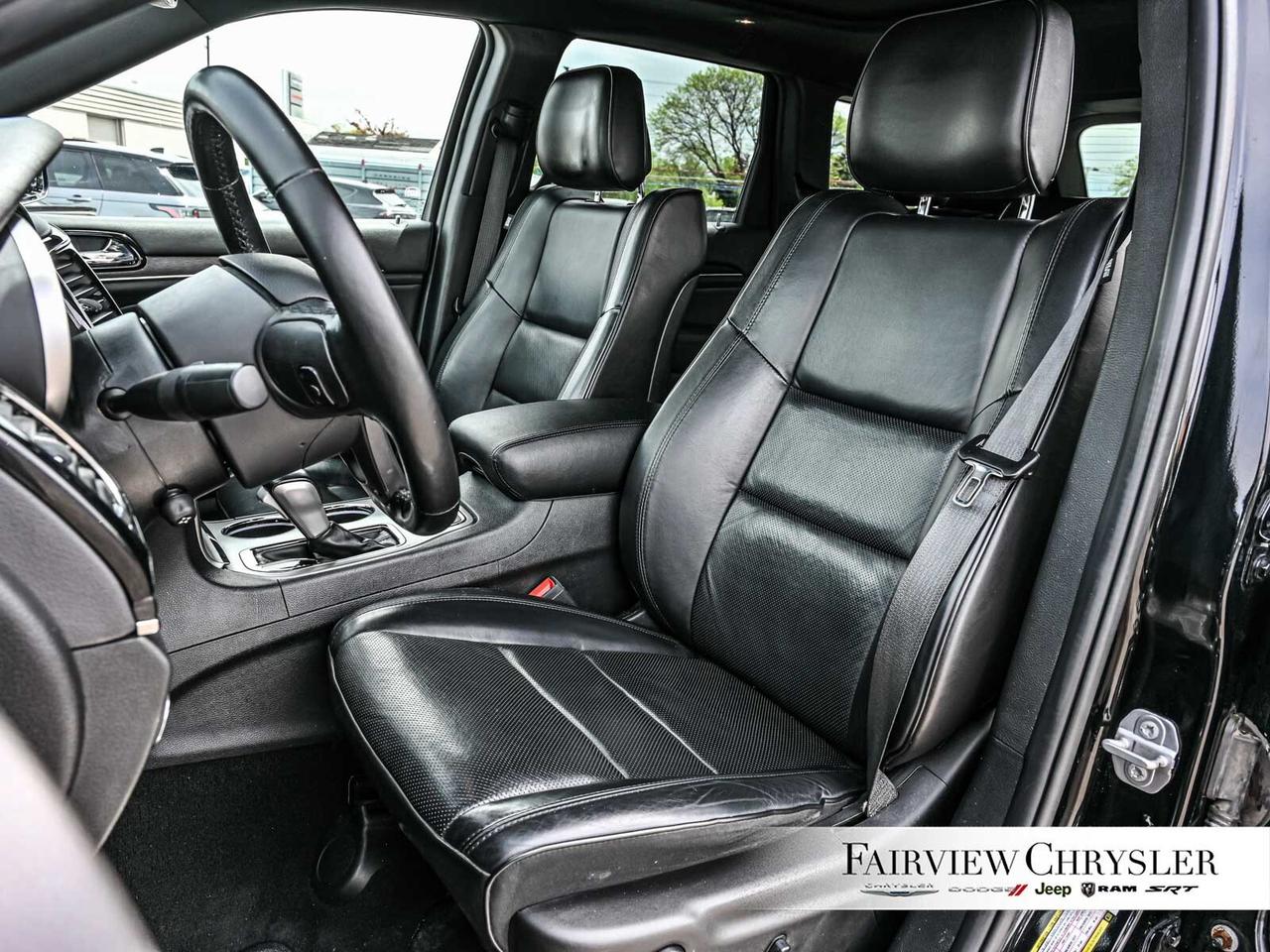 2020 Jeep Grand Cherokee Overland PANO ROOF   LEATHER   BLIND SPOT   HARMAN Photo