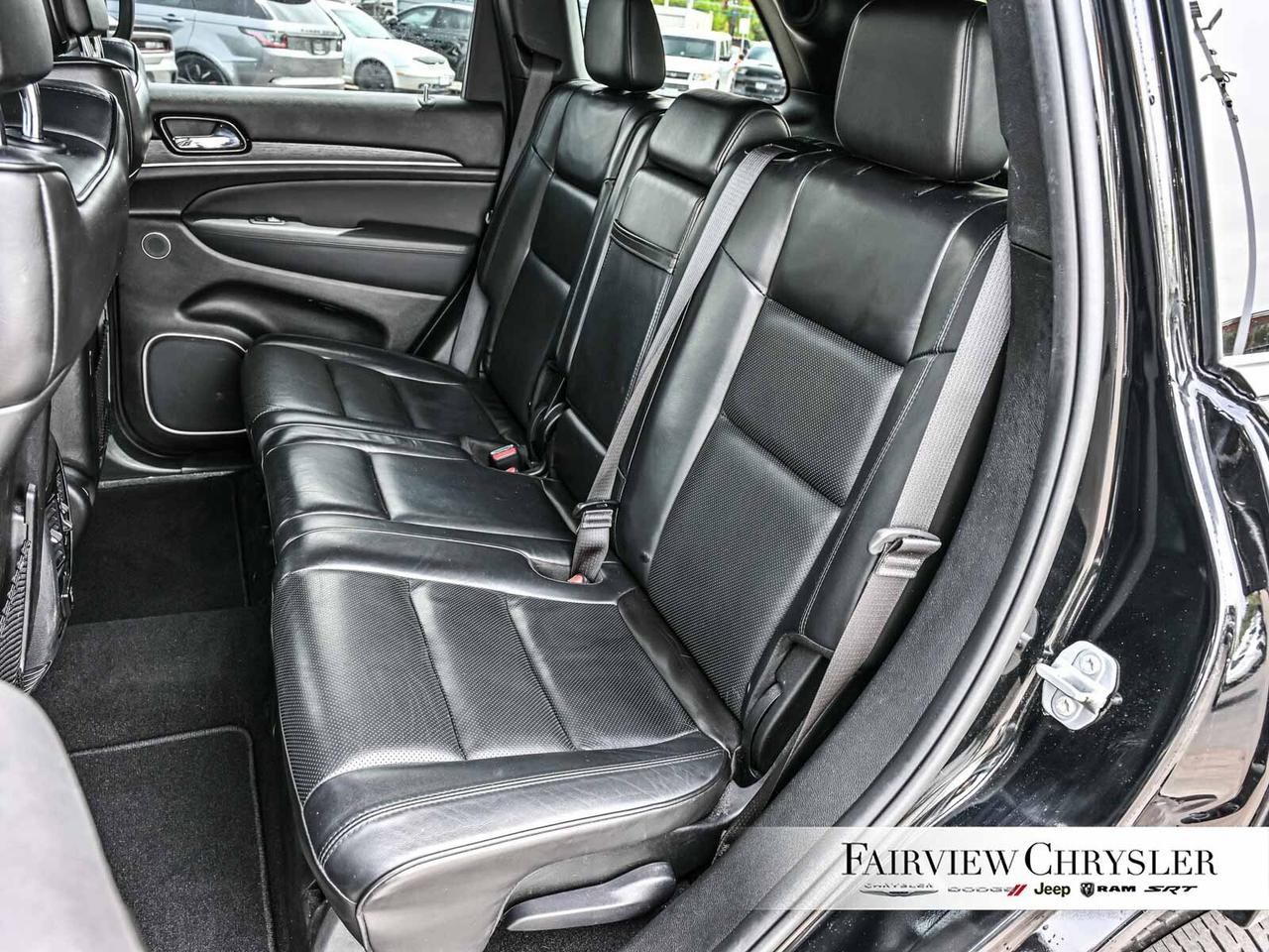 2020 Jeep Grand Cherokee Overland PANO ROOF   LEATHER   BLIND SPOT   HARMAN Photo