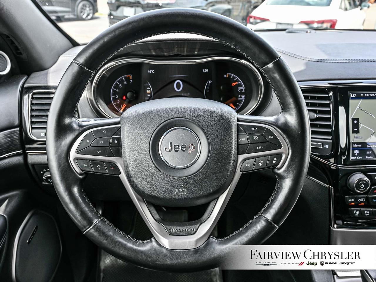 2020 Jeep Grand Cherokee Overland PANO ROOF   LEATHER   BLIND SPOT   HARMAN Photo