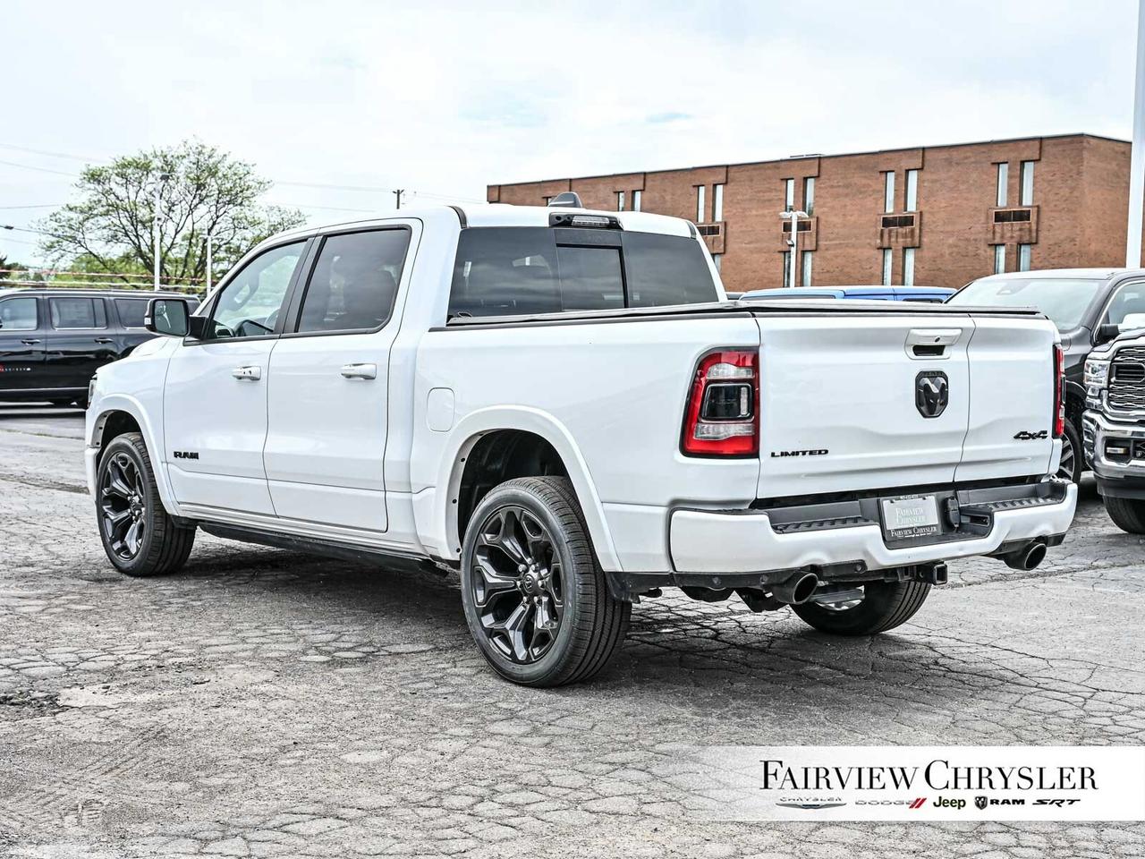 2022 RAM 1500 Limited PANO ROOF   NIGHT EDITION   LEATHER   MULT Photo