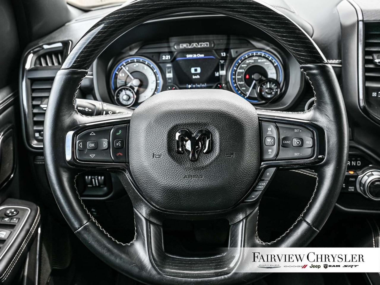 2022 RAM 1500 Limited PANO ROOF   NIGHT EDITION   LEATHER   MULT Photo