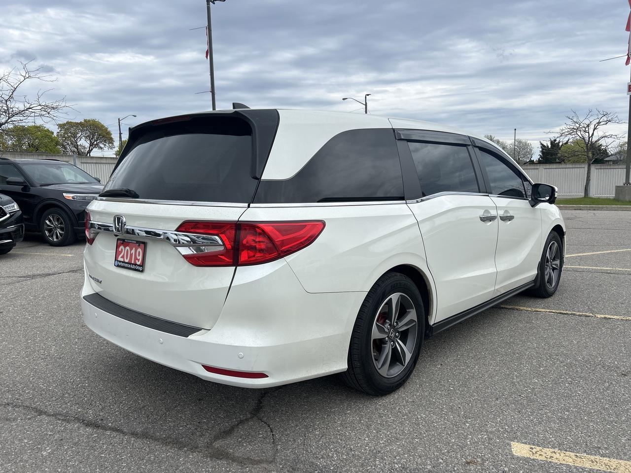 2019 Honda Odyssey EX-RES Photo4