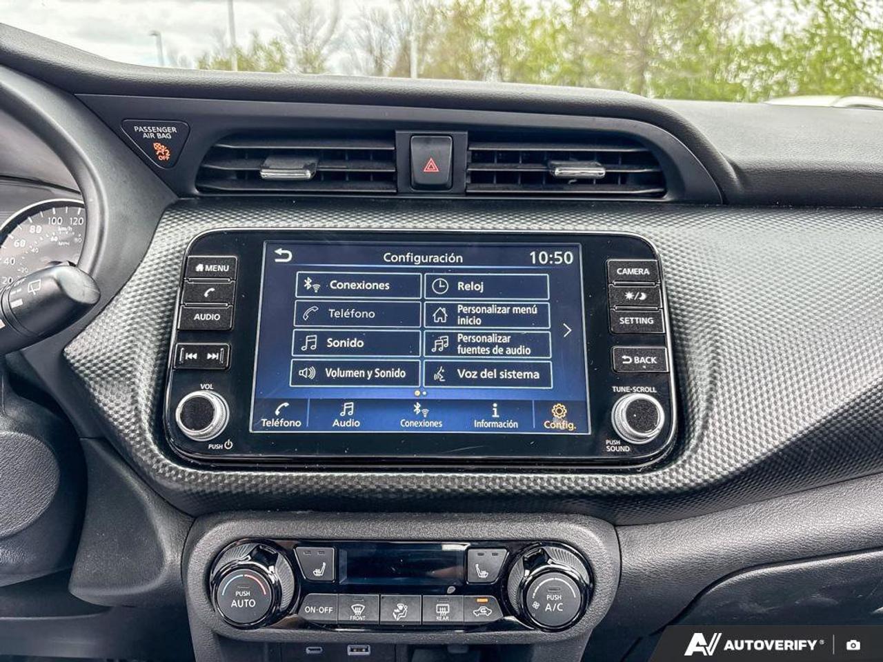 2024 Nissan Kicks SV   Apple Car Play   Android Auto   Heated Seats Photo