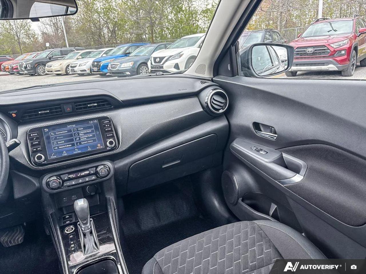 2024 Nissan Kicks SV   Apple Car Play   Android Auto   Heated Seats Photo