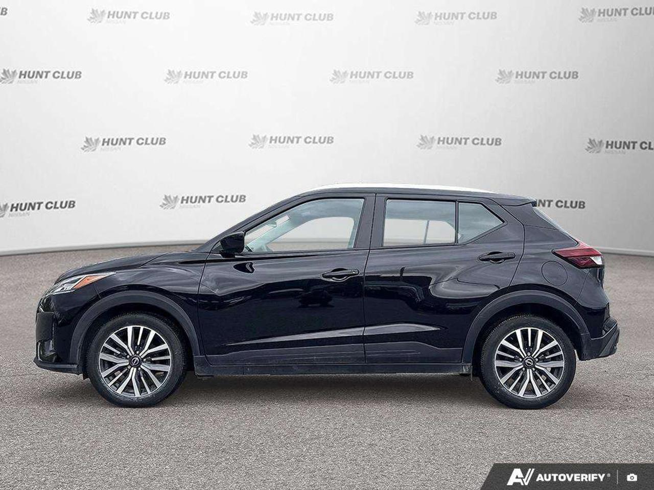 2024 Nissan Kicks SV   Apple Car Play   Android Auto   Heated Seats Photo2