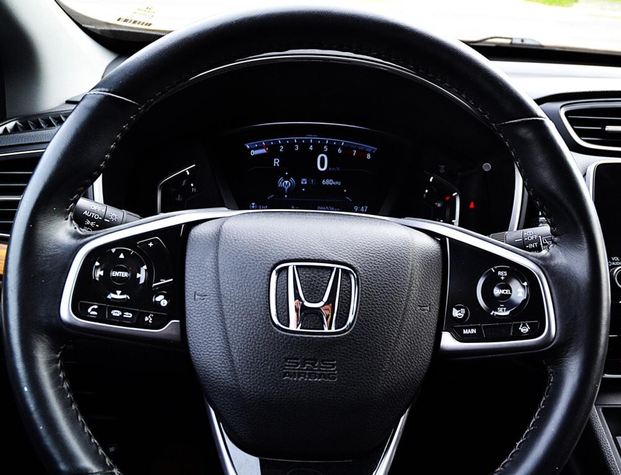 2022 Honda CR-V Touring 4dr All-Wheel Drive CVT Photo