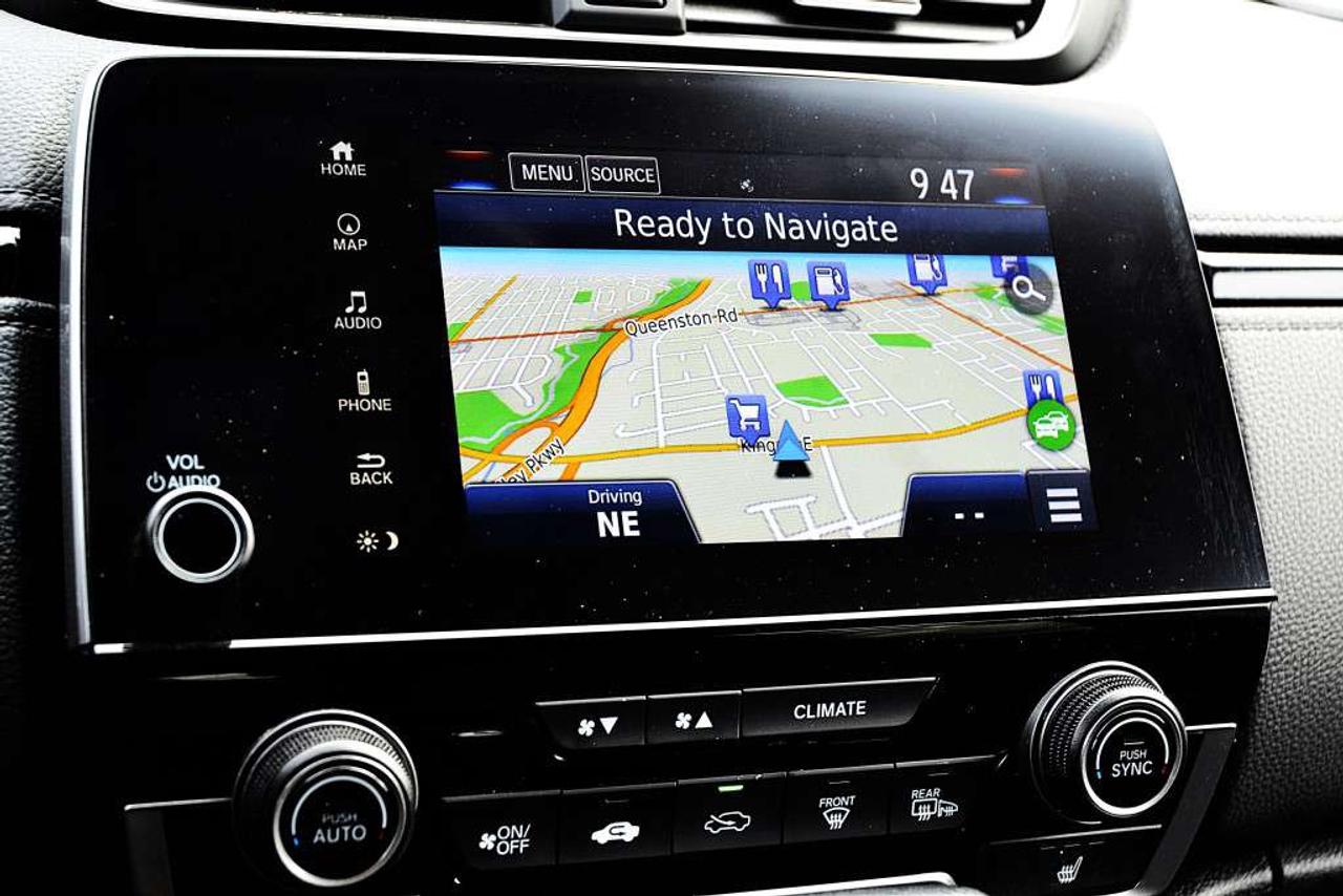2022 Honda CR-V Touring 4dr All-Wheel Drive CVT Photo
