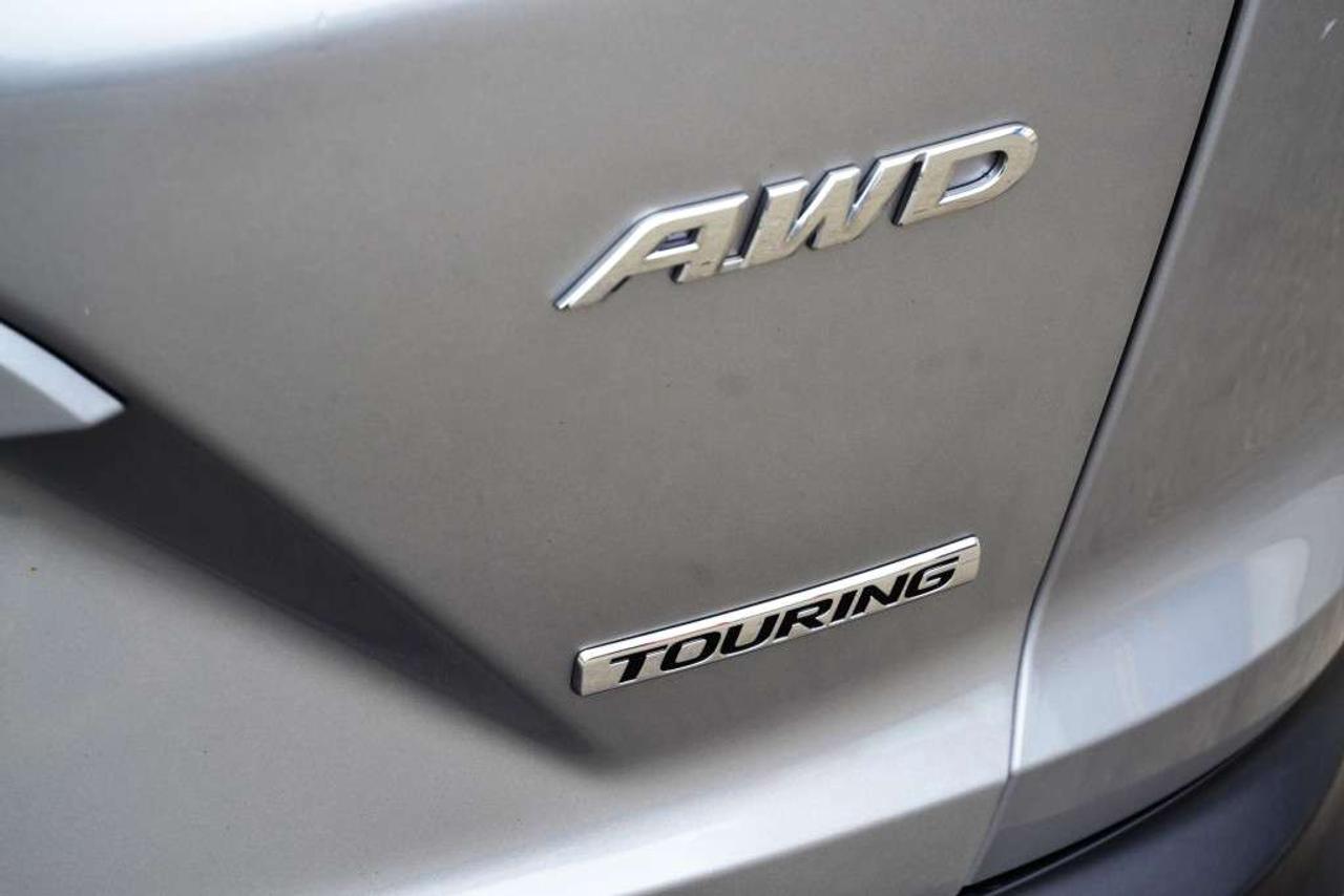 2022 Honda CR-V Touring 4dr All-Wheel Drive CVT Photo