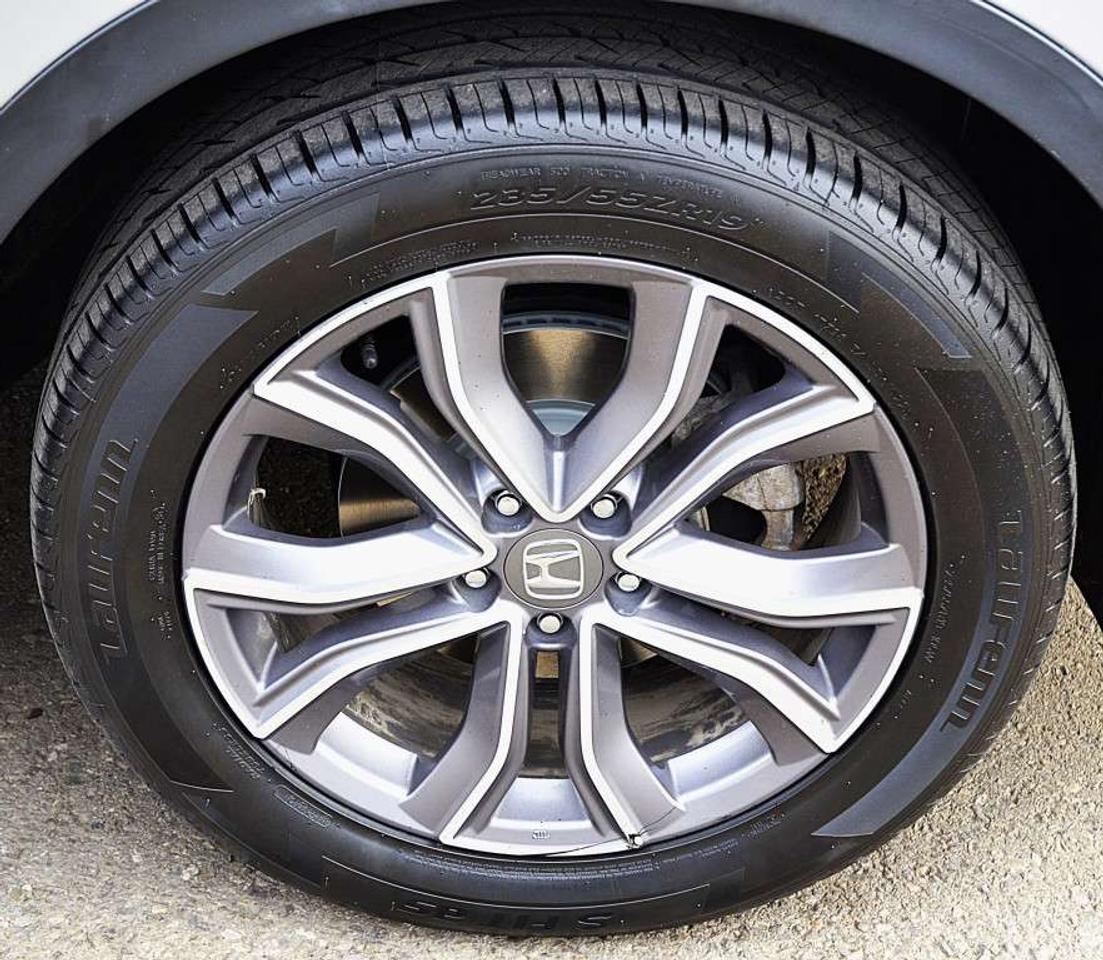 2022 Honda CR-V Touring 4dr All-Wheel Drive CVT Photo