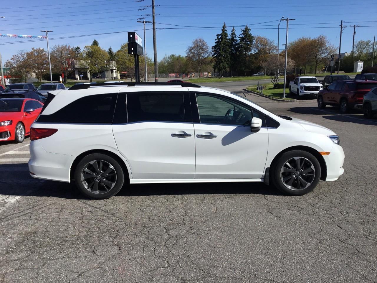 2023 Honda Odyssey Touring Photo