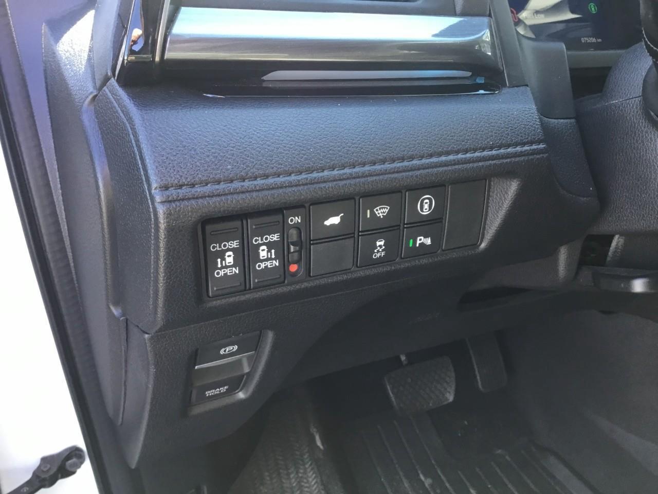 2023 Honda Odyssey Touring Photo