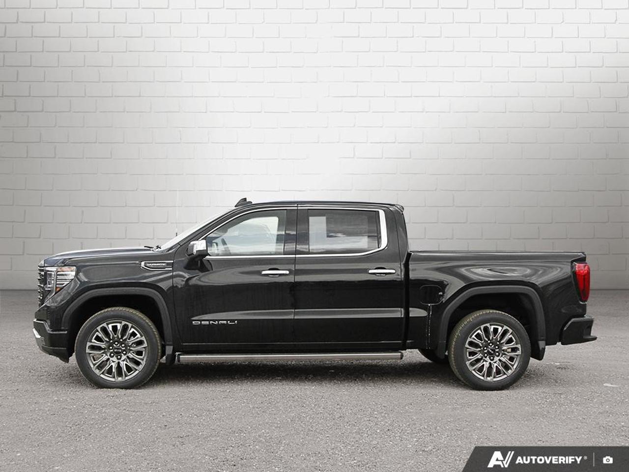 2026 GMC Sierra 1500 Crew Cab Short Box 4-Wheel Drive Denali Ultimate Photo1