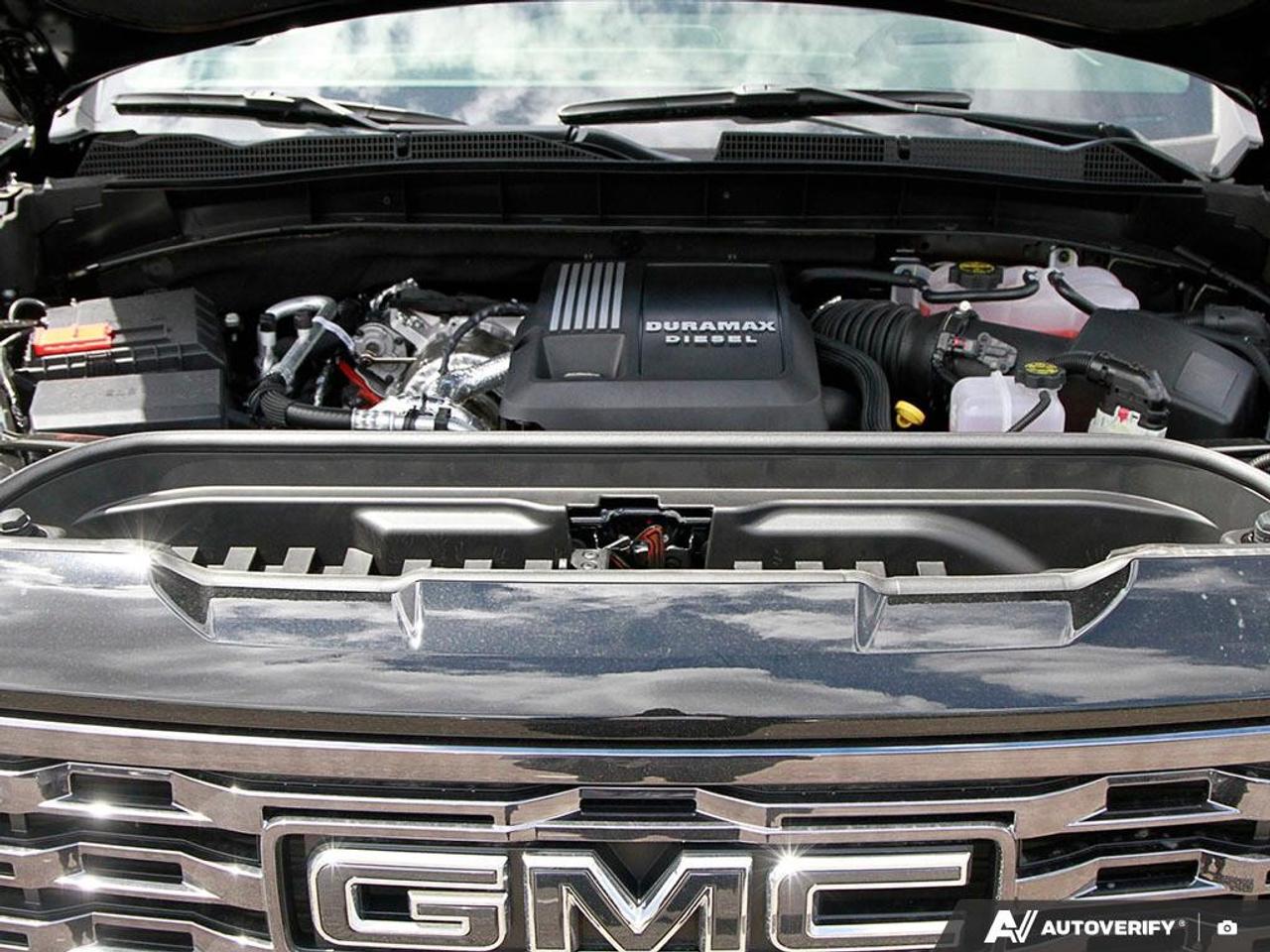 2026 GMC Sierra 1500 Crew Cab Short Box 4-Wheel Drive Denali Ultimate Photo
