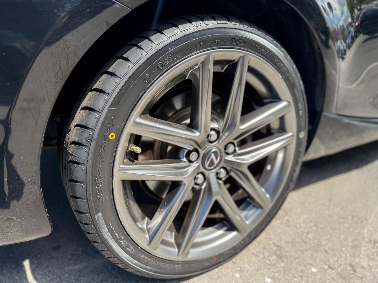 2018 Lexus IS IS 300/F-sport/AWD/ROOF/CAMERA/RED LEATHER/LOW KM Photo