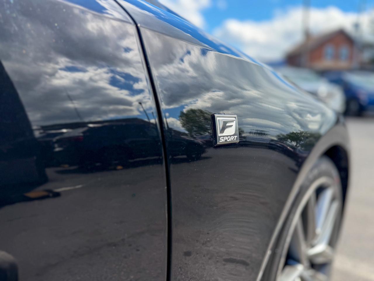 2018 Lexus IS IS 300/F-sport/AWD/ROOF/CAMERA/RED LEATHER/LOW KM Photo