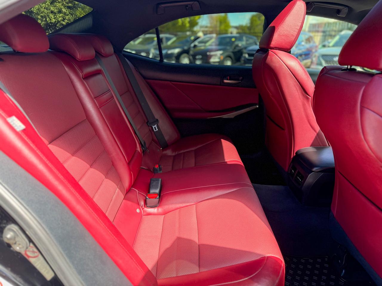 2018 Lexus IS IS 300/F-sport/AWD/ROOF/CAMERA/RED LEATHER/LOW KM Photo
