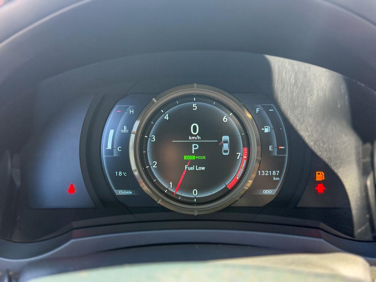 2018 Lexus IS IS 300/F-sport/AWD/ROOF/CAMERA/RED LEATHER/LOW KM Photo