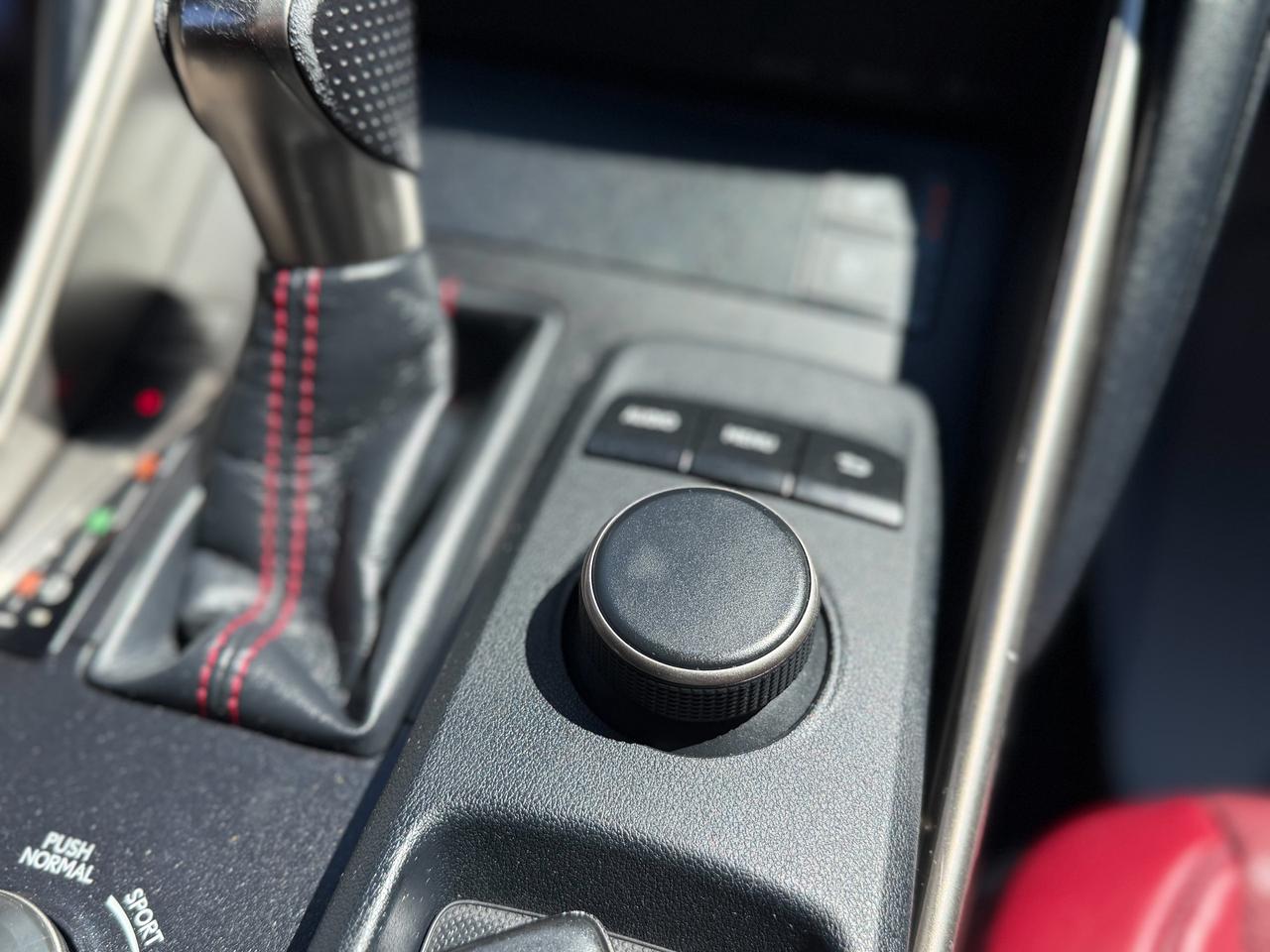 2018 Lexus IS IS 300/F-sport/AWD/ROOF/CAMERA/RED LEATHER/LOW KM Photo
