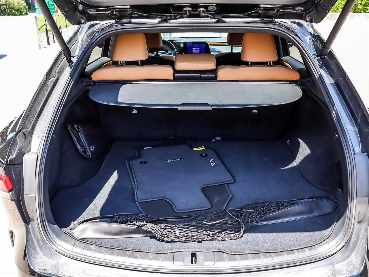 2023 Lexus RX 350h Premium Pkg Lexus Certified Welcome Trades Photo