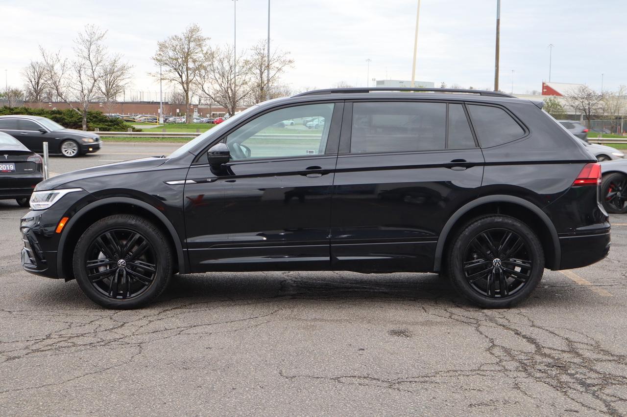 2022 Volkswagen Tiguan Comfortline R-Line Black Edition 4MOTION   No Acci Photo3