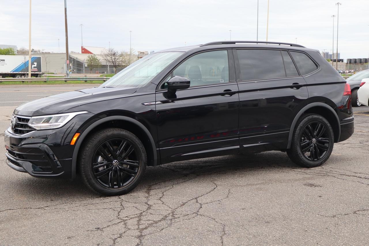2022 Volkswagen Tiguan Comfortline R-Line Black Edition 4MOTION   No Acci Photo2
