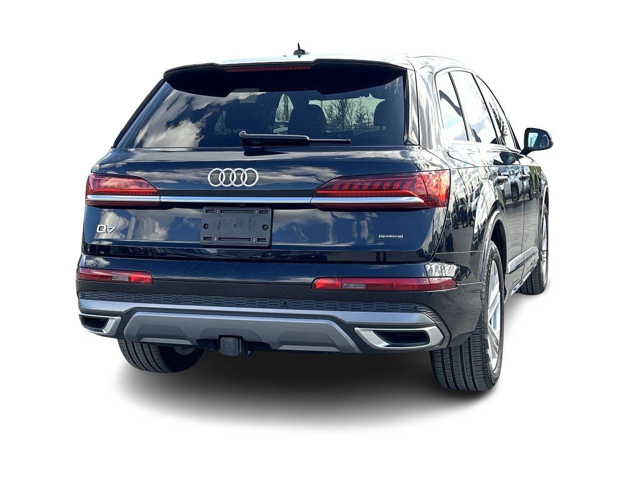 2021 Audi Q7 55 3.0T Komfort   Trailer Hitch Photo