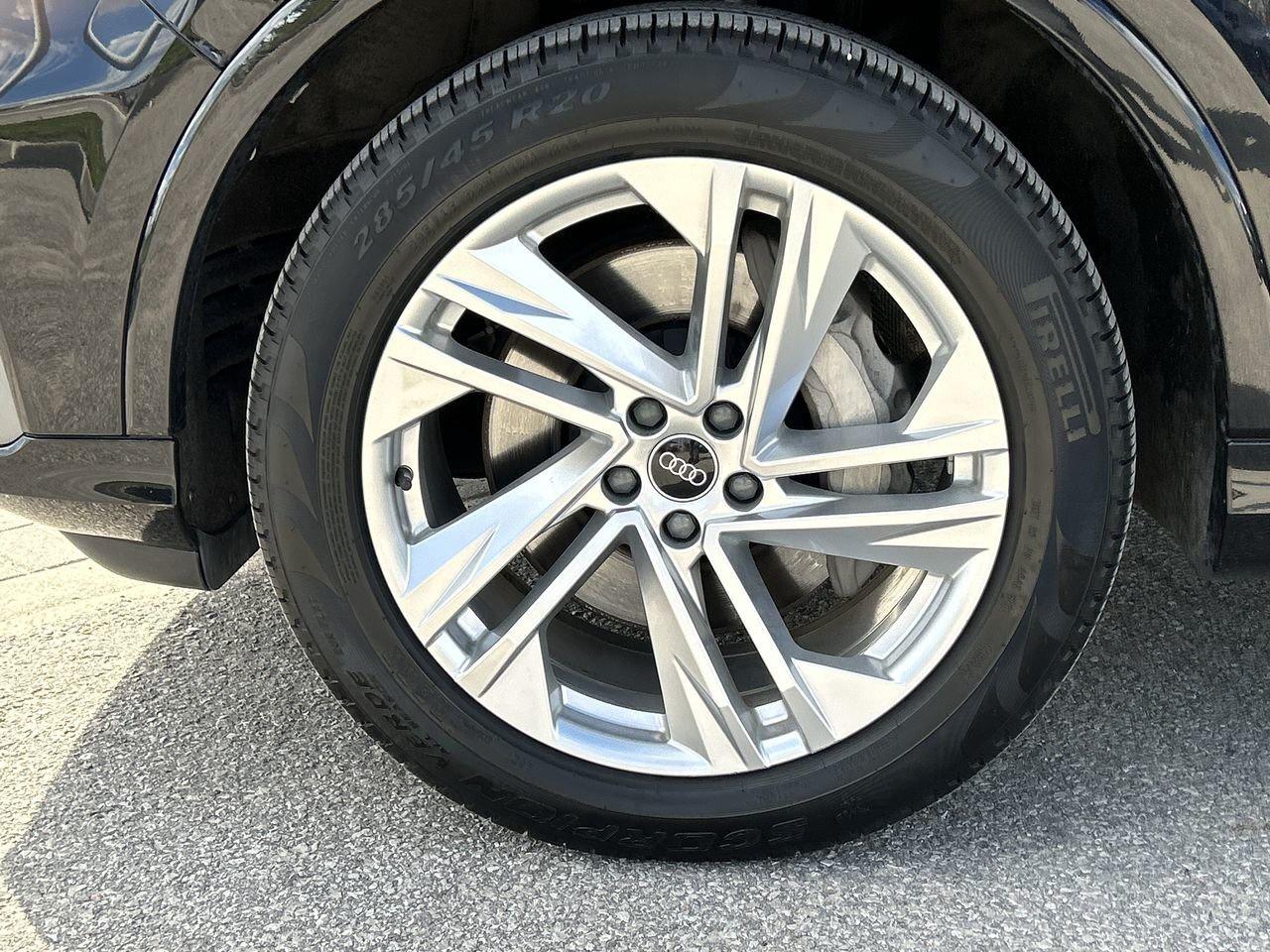 2021 Audi Q7 55 3.0T Komfort   Trailer Hitch Photo