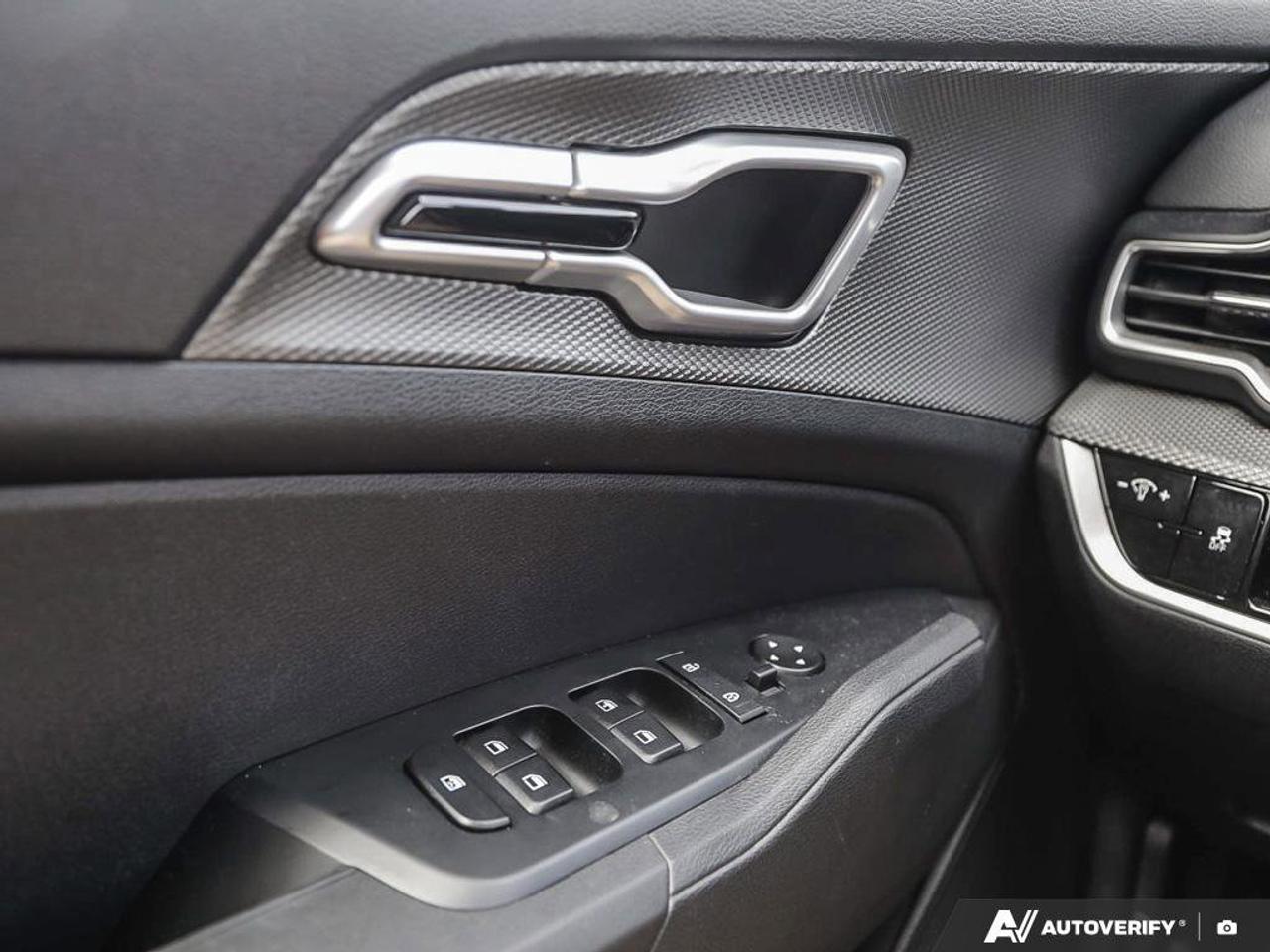 2024 Kia Sportage LX   AWD   Heated Seats   Apple CarPlay   Backup C Photo