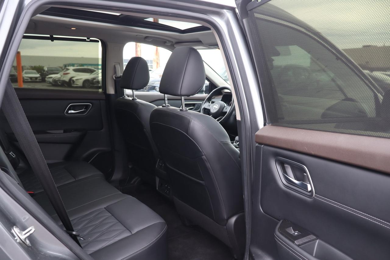 2023 Nissan Rogue Platinum AWD   No Accident   One Owner   Clean Car Photo