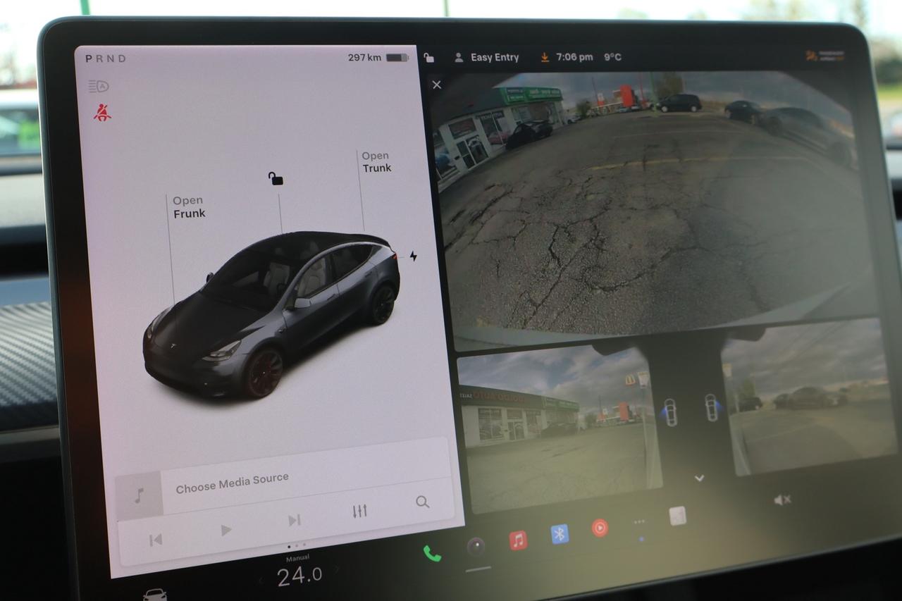 2021 Tesla Model Y Performance   Dual Motor   No Accident   White Int Photo