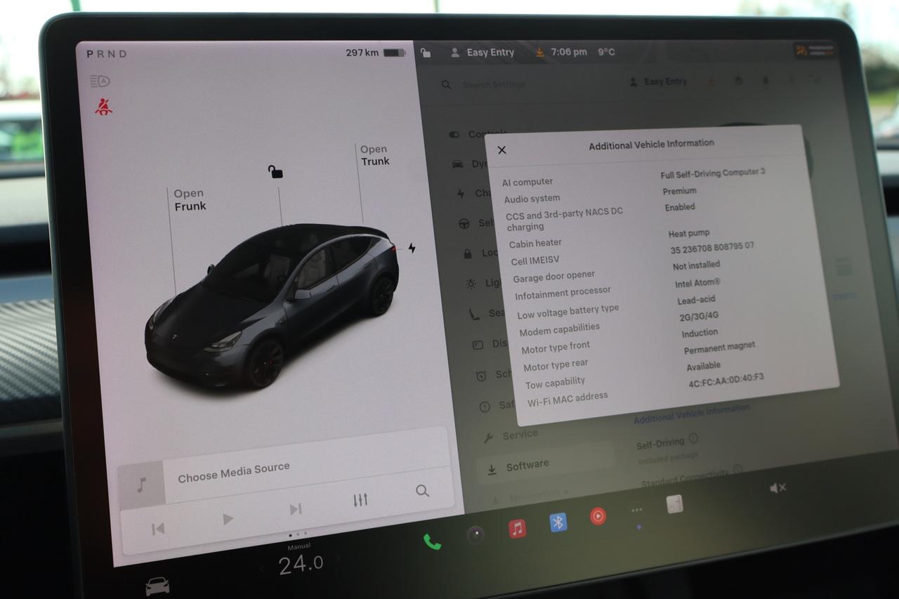 2021 Tesla Model Y Performance   Dual Motor   No Accident   White Int Photo