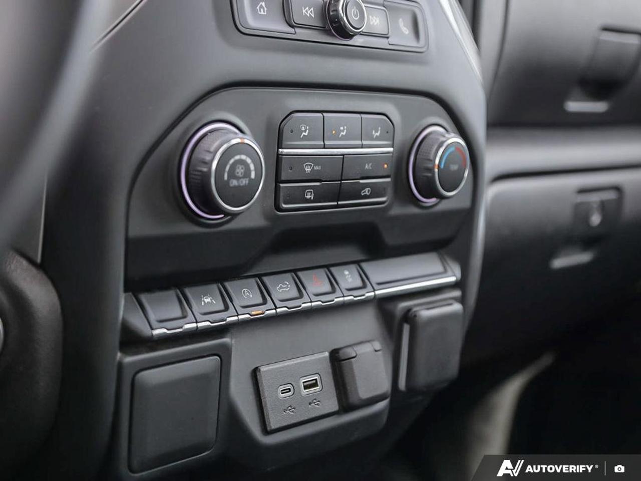 2024 Chevrolet Silverado 1500 4x4   Apple CarPlay   Backup Camera   Lane Keep As Photo