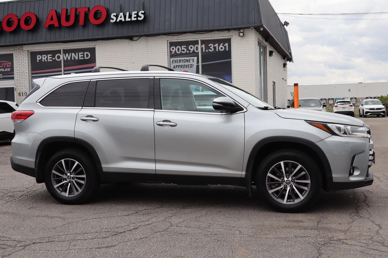2019 Toyota Highlander XLE AWD V6   No Accident   Clean Carfax Photo0