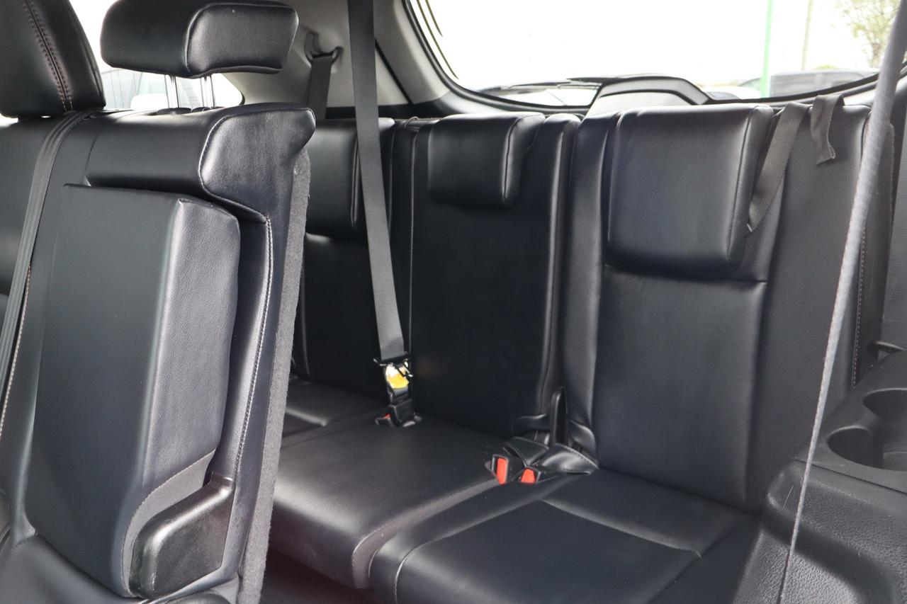2019 Toyota Highlander XLE AWD V6   No Accident   Clean Carfax Photo