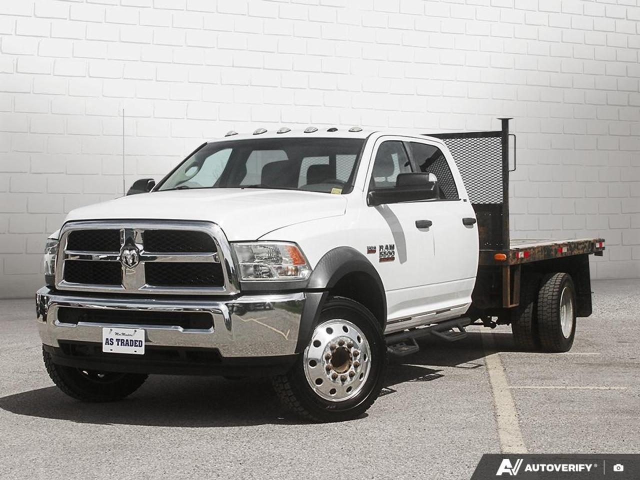 2017 RAM 5500 4WD Crew Cab 197" WB 84" CA SLT Photo0