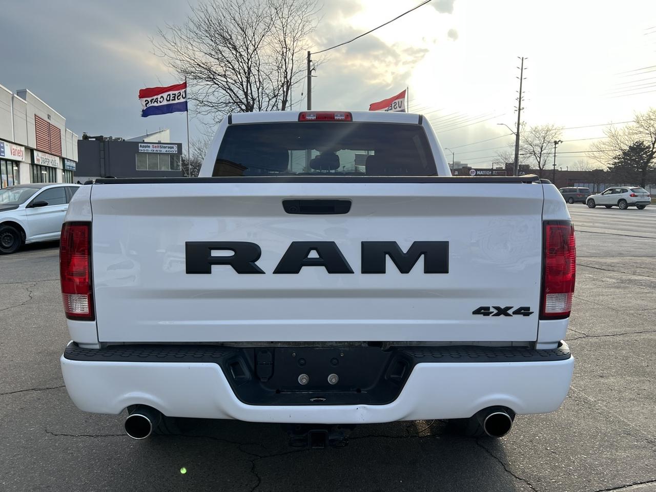 2021 RAM 1500 Classic Express Crew Cab 4X4   5.7 HEMI   Htd Steering   H Photo