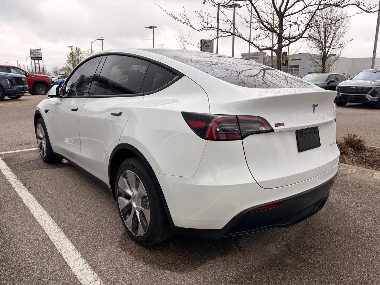 2023 Tesla Model Y Long Range 4dr All-Wheel Drive Sport Utility Photo