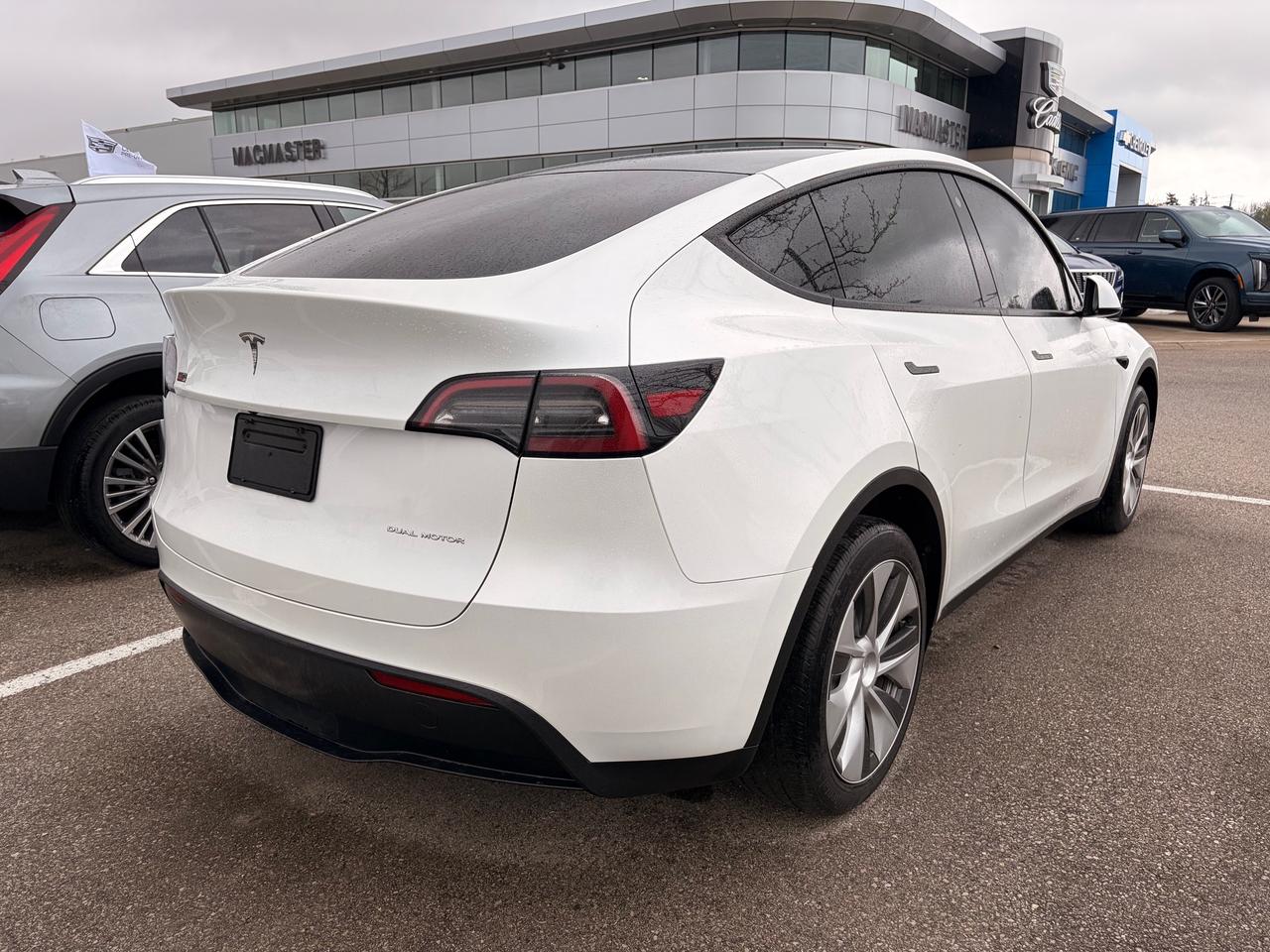 2023 Tesla Model Y Long Range 4dr All-Wheel Drive Sport Utility Photo