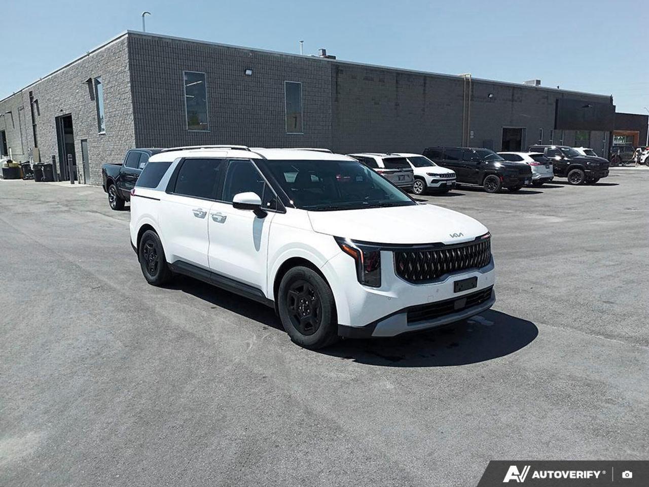 2025 Kia Carnival  Photo