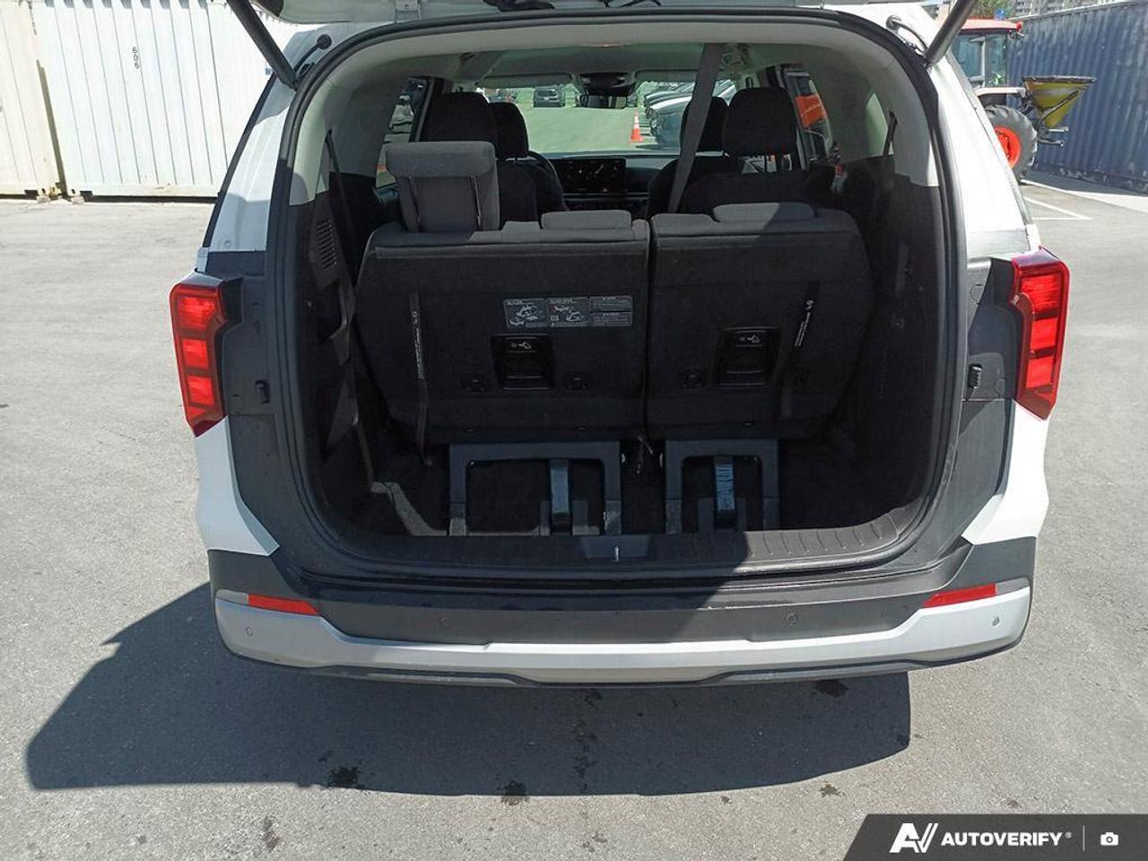 2025 Kia Carnival  Photo