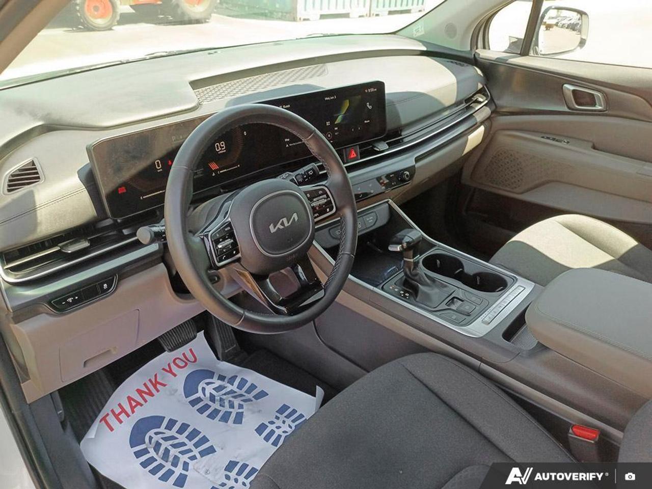 2025 Kia Carnival  Photo
