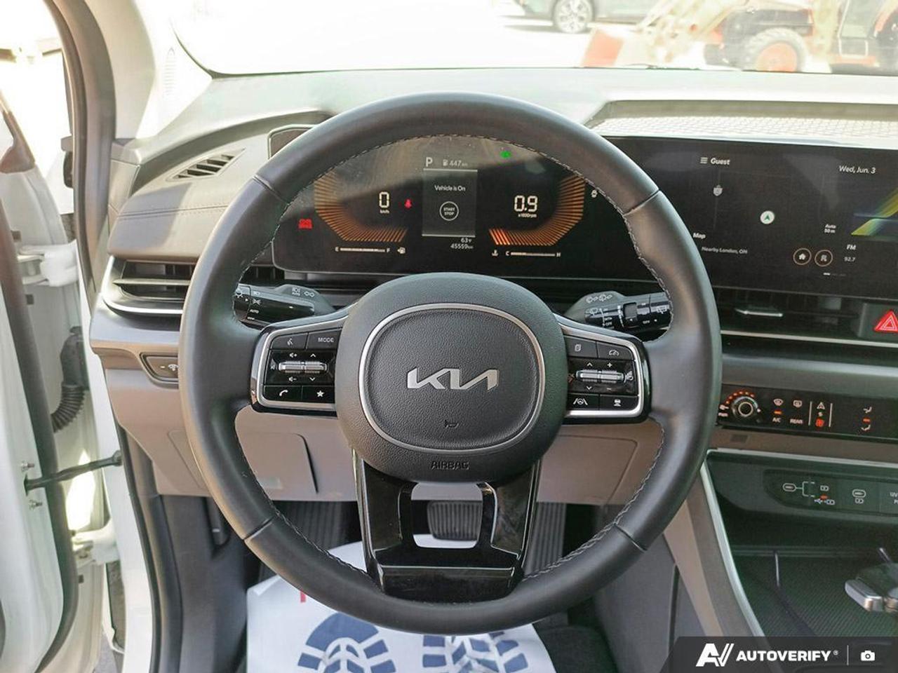 2025 Kia Carnival  Photo