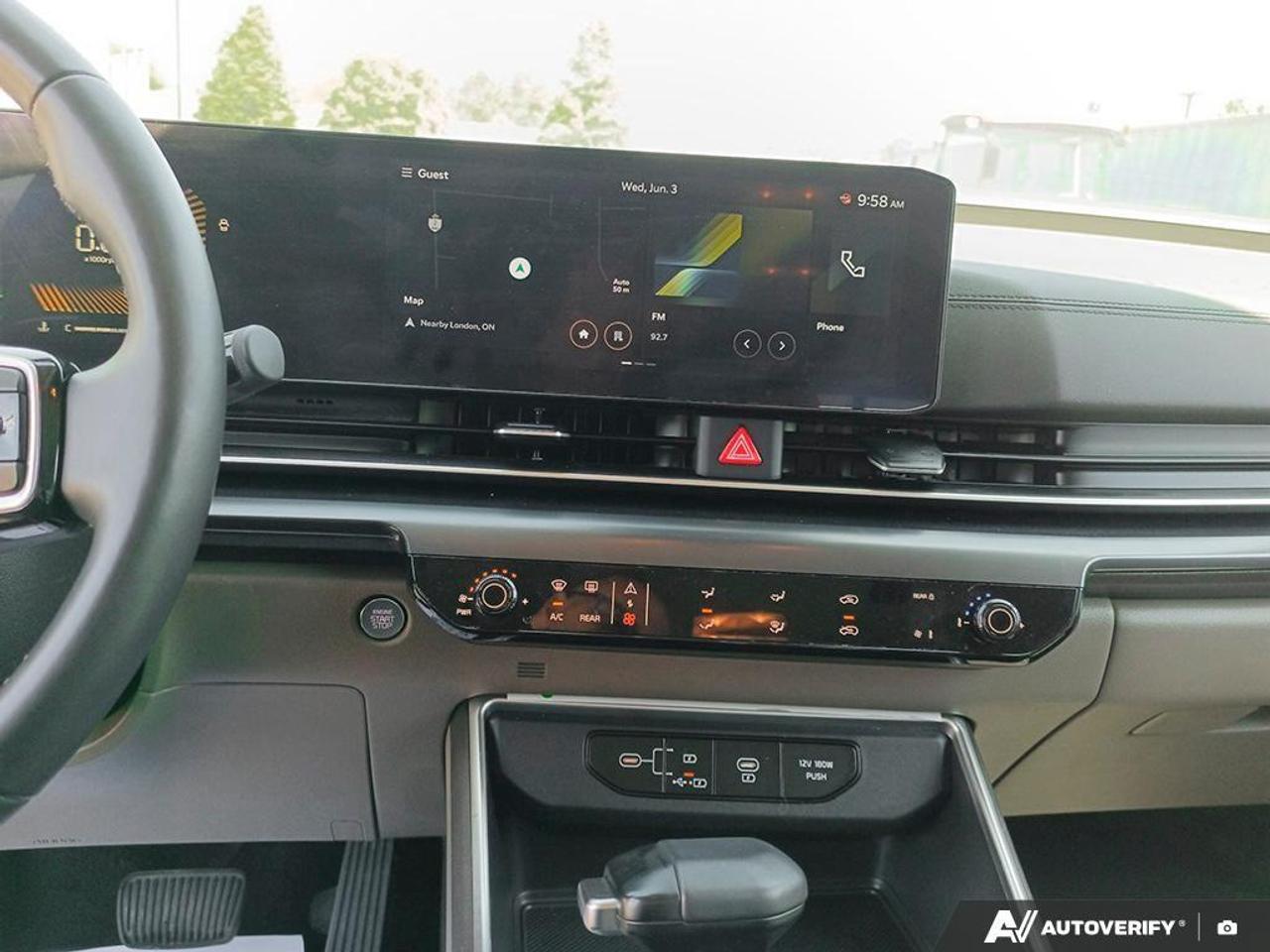 2025 Kia Carnival  Photo