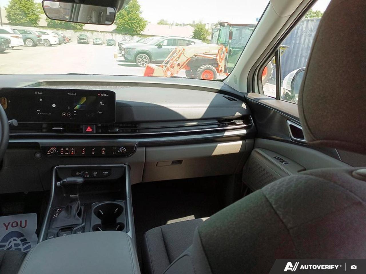 2025 Kia Carnival  Photo