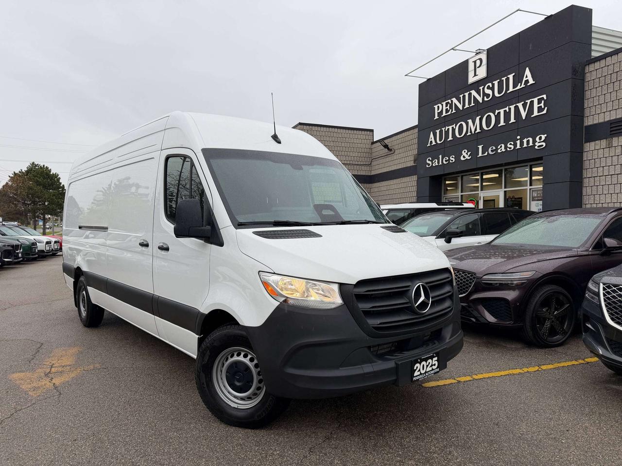 2025 Mercedes-Benz Sprinter ACCIDENT FREE, HIGH ROOF, 170 DIESEL,HEATED SEAT Photo0